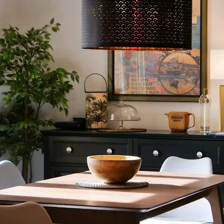 Luxury St-tropez/ 10mn Walk To Center. Apartament *