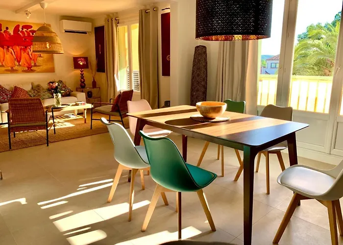 Luxury St-tropez/ 10mn Walk To Center. Appartamento