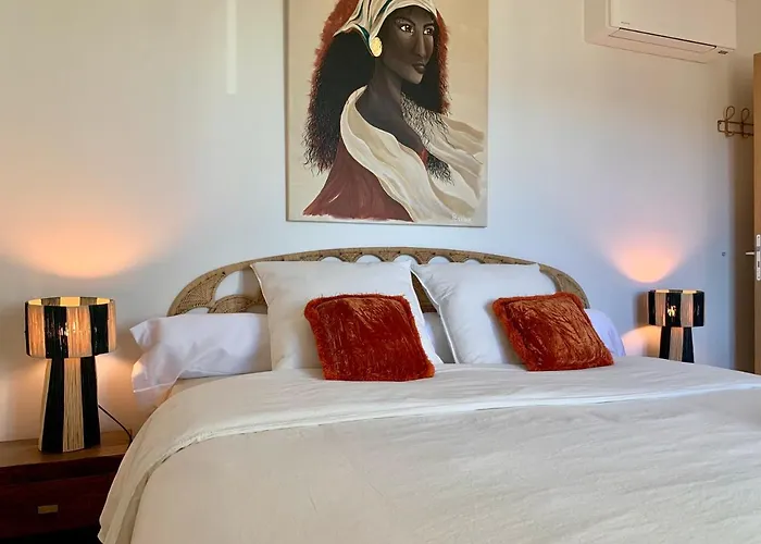 Luxury St-tropez/ 10mn Walk To Center. Appartamento